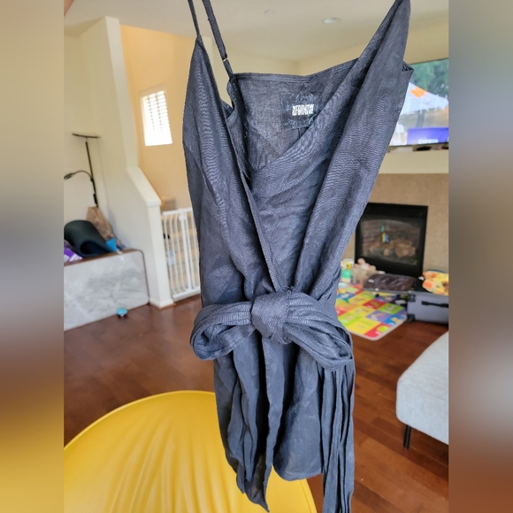 Reformation wrap dress xs - Picture 3 of 10